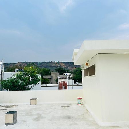 Private & Elegant 3Bhk Villa, Hillside Hideaway, 10 Mins From Mh Bus Stand Aurangabad (Maharashtra) Exterior foto
